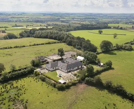 Impressive Country House with Stables, Paddocks and Riding Area: Fairfield Farm 1