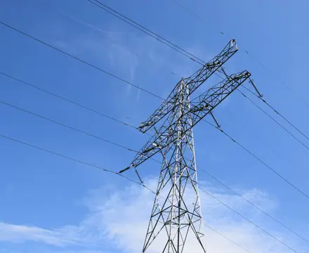 Biosecurity fears for farming land along overhead cable route: High Voltage 4354865 1280