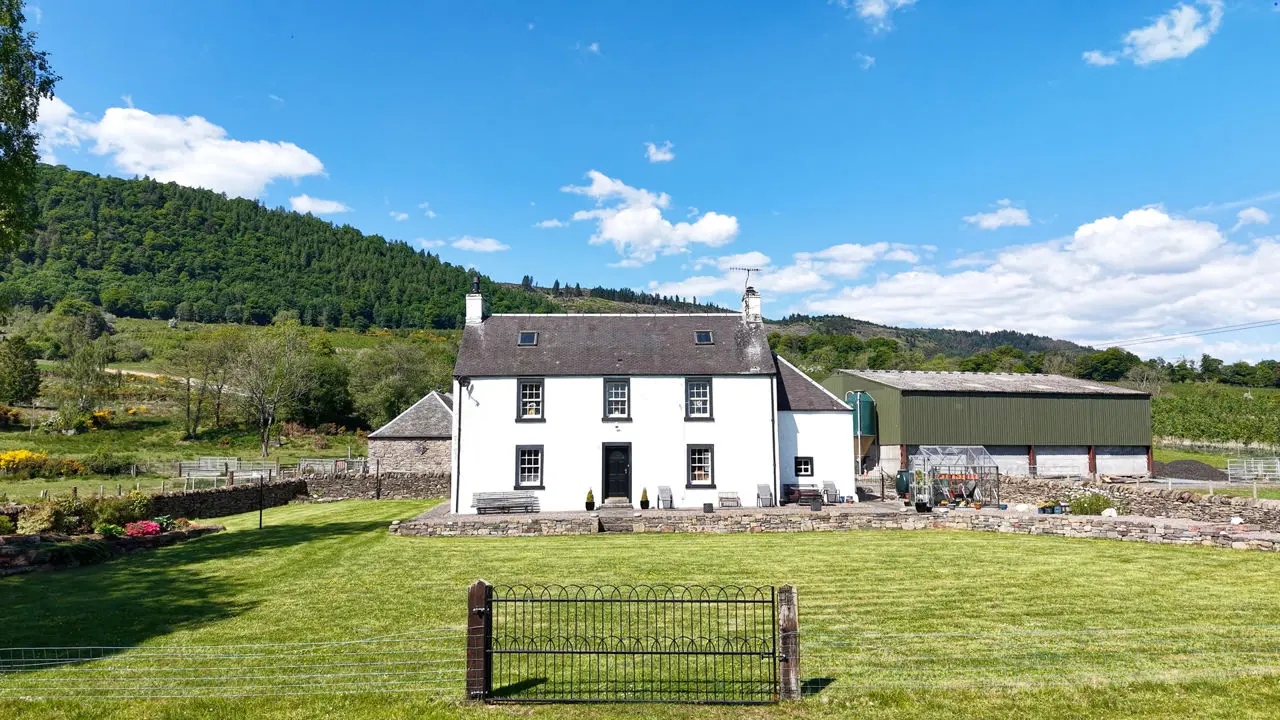 Auchyle Farm 2, Image Credit Galbraith