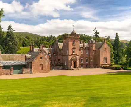 Exceptional Scottish Borders Estate with exquisite gardens, close to Edinburgh: Portmore 1