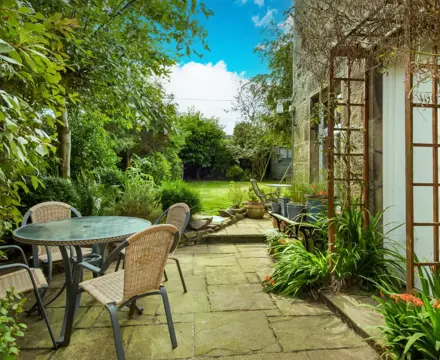 Beautiful traditional home in the centre of Perth: 7 Tullylumb Terrace Patio (Large)